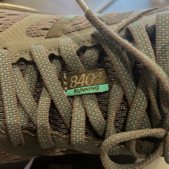 New Balance 840v4 Women's Size 7.5 Dark Grey Blue - Picture 3 of 8